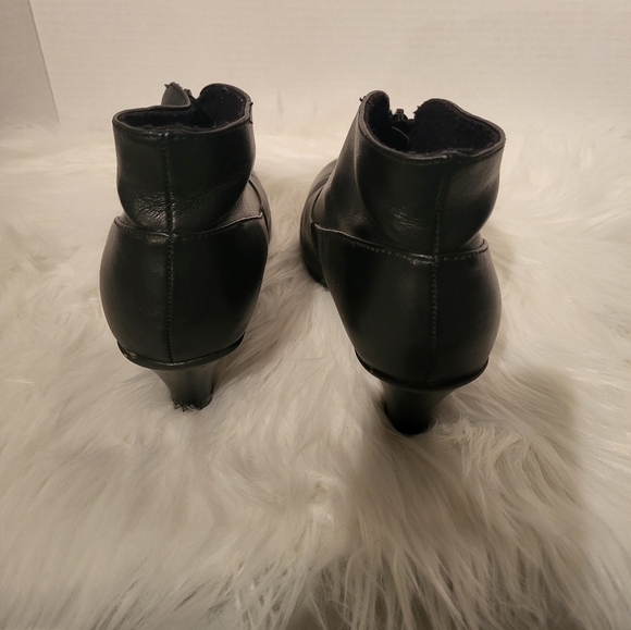 Tender Tootsies Now Boots Size 8 - Picture 5 of 6